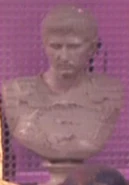 Caesar.jpg (9 kio) Buste d'Auguste (TOS: "Space Seed")