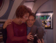 Leeta and Julian Bashir with horga'hns