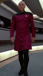 Picard in Galauniform