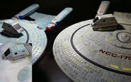 Aoshima USS Enterprise-D comparison.jpg (257 KB) Shuttlepods and removable Captain's yacht