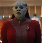 Gina Yashere est Lura Thok