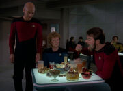 Riker eats Klingon food