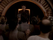 Shakaar draws crowd at Bajoran temple