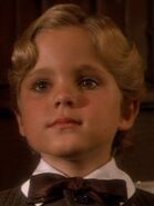 …und als Henry Burleigh-Hologramm...