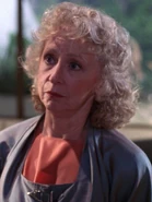 Anne Haney als Rishon Uxbridge…