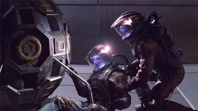 Romulan mine traps Reed