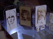 Wyatts Zeichnungen von Ariana