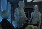 Shran and two Aenar