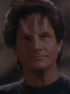 Eric Pierpoint als Botschafter Voval…