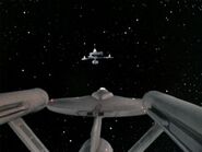L’Enterprise approchant la base stellaire...