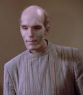 Homn.jpg (660 kio) Carel Struycken est Homn (6 épisodes)