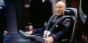 Jean-Luc Picard, command chair seat belts