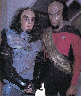Robert Bauer with Michael Dorn on the set