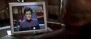 Admiral Janeway spricht mit Captain Picard