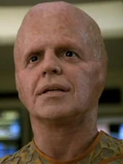 Arturis.jpg (32 kio) Arturis (VOY: "Hope and Fear")
