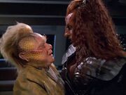 Neelix und Ch'Rega 2377