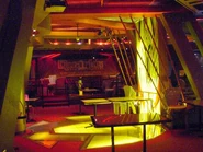 STTE-Quark's bar 2.jpg (463 KB) Inside Quark's