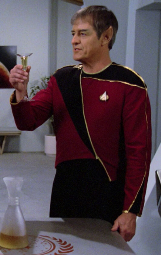 Savar's admiral uniform, 2364.jpg