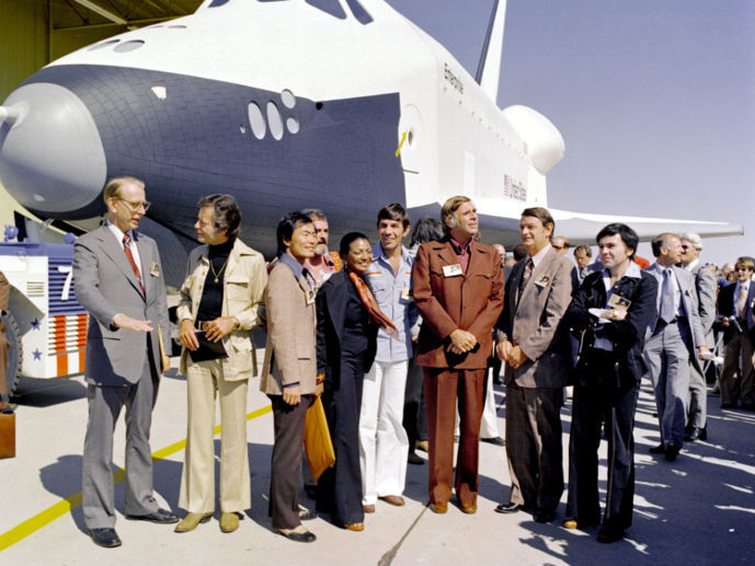 Space shuttle Enterprise und Star Trek.jpg