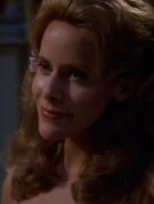 Marayna Hologramm.jpg (19 KB) ...und als Hologramm.