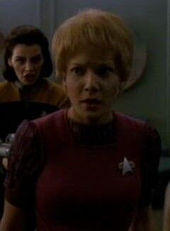 Amazon.com: JENNIFER LIEN as Kes - Star Trek Voyager 8