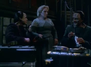 Mila kümmert sich um Damar