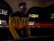 La Forge überwacht das Holodeck