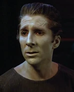 Dejaren.jpg (23 KB) Dejaren VOY: "Revulsion"