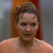 Taresian woman 10.jpg (18 KB) Taresian woman VOY: "Favorite Son" (uncredited)