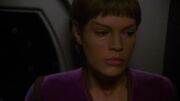 T'Pol weint