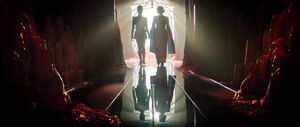 Michael Burnham Amanda Grayson cripta sagrada Spock DIS Light and Shadows
