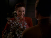 Kira brings Odo a plant