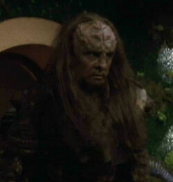 Klingon officer ENT: "Unexpected" (uncredited)