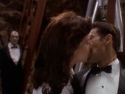 Küsse die Frau und du erhältst den Schlüssel...