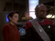 Kira Worf und O'Brien sorgen sich um Dax und Sisko