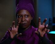 Guinan reacting on Q