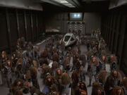 Ein Shuttlehangar voller Klingonen