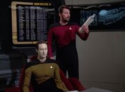 Riker zerlegt Data