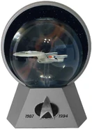 Willitts USS Enterprise-D Special Comm Ed Star Globe.jpg (377 KB) USS Enterprise NCC-1701-D Special Commemorative Edition Lighted Musical Star Globe Halodome