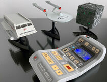 Running Press Star Trek Mega Mini Kits