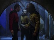 Riker und Worf retten die Geiseln