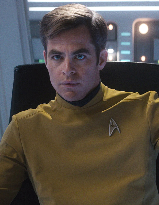 captain kirk chris pine into darkness