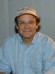 Ethan Phillips