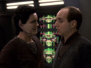 Giger stellt Weyoun eine Frage