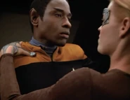 Seven of Nine executes a Vulcan nerve pinch on Tuvok.