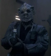 Jem'Hadar guard DS9: "The Dogs of War"