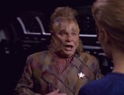 Neelix erschrickt vor Seven of Nine