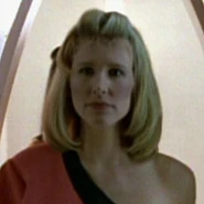 Taresian woman 4.jpg (21 KB) Taresian woman VOY: "Favorite Son" (uncredited)