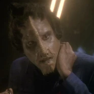 Krole.jpg (15 kB) Krole DS9: "Honor Among Thieves"