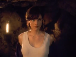 Jadzia (mirror), Through the looking glass